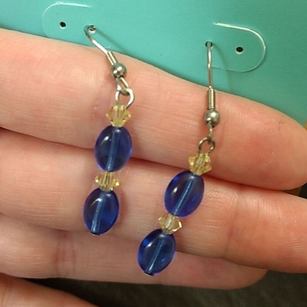 *Sale* Spring Street blue bead earrings